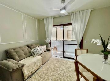 Apartamento · 57m² · 2 Quartos · 1 Vaga · Apartamento a duas quadras do mar à venda no Centro de Capão da Canoa. 2 QUARTOS 1 Suite e garagem.