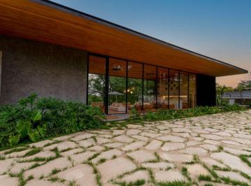 Casa de 5 quartos, Goiânia · Casa no Aldeia do Vale - Porteira Fechada