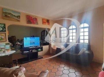 Casa · 240m² · 2 Quartos · 2 Vagas · Casa 2 dormitórios com Edícula - Vila Alice