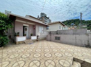 Casa · 90m² · 3 Quartos · 1 Vaga · Casa com 3 Quartos à Venda - 90m² | Centro de Florianópolis