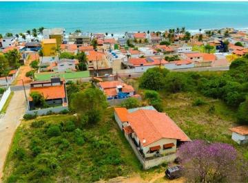 Casa · 135m² · 3 Quartos · 4 Vagas · Casa Beira-Mar: Conforto  a 180 metros da Praia de Cotovelo