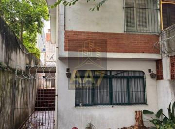 Casa · 220m² · 3 Quartos · 2 Vagas · Sobrado à venda no Jardim Esther