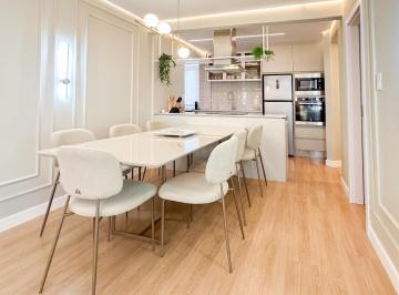 Apartamento · 83m² · 2 Quartos · Apartamento Frente Mar no Centro em Balneário Camboriú