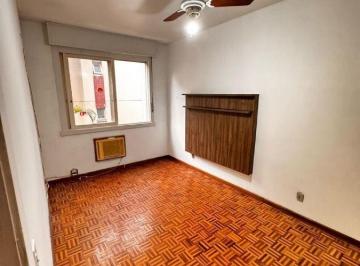 Apartamento · 44m² · 1 Quarto · Excelente apartamento de 01 dormitório no Bairro Jardim do Salso com 44,15m2 de área privativa,