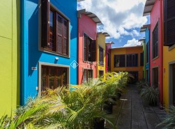 Casa · 66m² · 2 Quartos · 1 Vaga · Casa em condominio dois dormitorios, com vaga de garagem, proximo a Puc, clube Farrapos