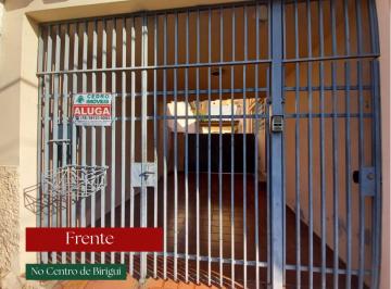Casa de 2 quartos, Birigui · Imóvel no Centro com 3 Casas Residenciais e Salão Comercial