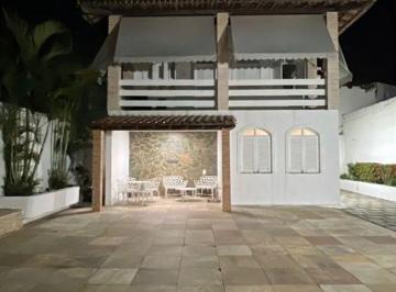 Casa de 5 quartos, Salvador · Casa de 2 andares com 5 Quartos, Mobiliada, Aluguel no Itaigara