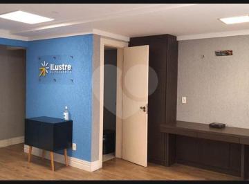 Comercial , Curitiba · Sala comercial de 32m² a venda no Cabral