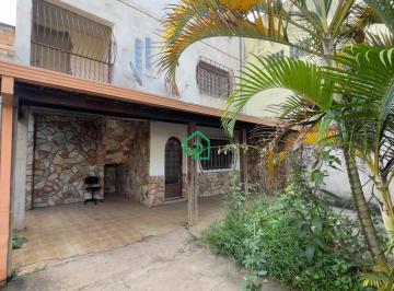 Casa · 700m² · 6 Quartos · Casa para Locação bem ampla, muito bem localizada no Centro da cidade, para locação com finalidade r