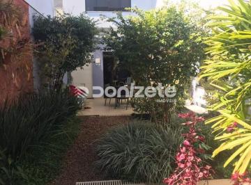 Casa · 332m² · 3 Quartos · 4 Vagas · Sobrado Residencial 3 Quartos (1 Suíte) com 4 Vagas em Mauá, São Caetano do Sul