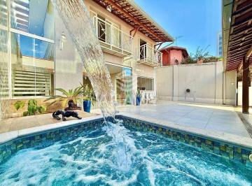 Casa · 360m² · 4 Quartos · 2 Vagas · Casa com 4 Quartos à Venda, 360m², Itapoã, próximo à Avenida Dom Pedro I