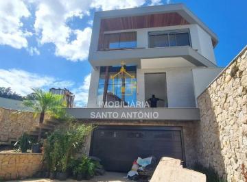 Casa · 302m² · 4 Quartos · 3 Vagas · Casa nova com 4 suítes no bairro Cacupé.