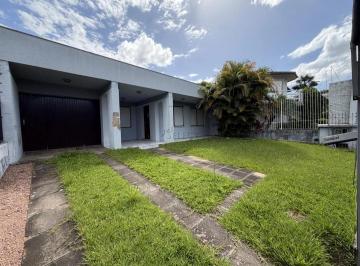 Casa · 180m² · 3 Quartos · 2 Vagas · Casa plana