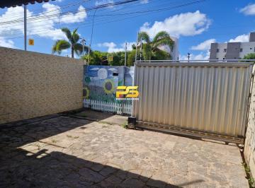 43684398_g.jpg ·
CASA NA PRAIA DO POÇO COM ÁREA DE 380M²
