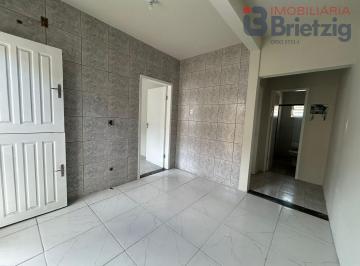 Apartamento · 2 Quartos · 1 Vaga · Apartamento para alugar em Jardim Sofia, Joinville: 2 dormitórios, 1 banheiro...