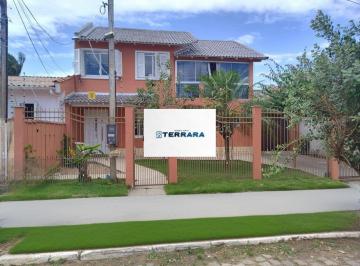 Casa · 342m² · 3 Quartos · 1 Vaga · Casa de 3 dormitórios, 1 suíte e 1 vaga de garagem coberta em Canoas.