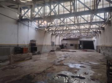 Comercial · 910m² · Raridade em Higienópolis: Galpão de 910m² com Vão Livre e Escritórios ? Venda ou Locação