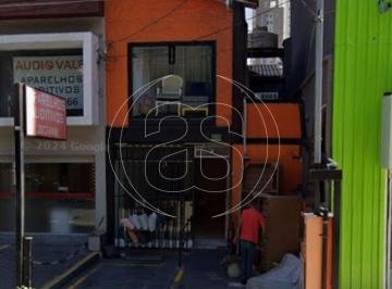 Casa · 180m² · 1 Quarto · 2 Vagas · Casa com 1 quarto e 135 m² em Moema para aluguel