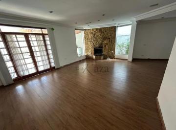 Casa · 450m² · 3 Quartos · 6 Vagas · Oportunidade - Casa em Condomínio - Conjunto Residencial Esplanada do Sol - Condomínio Esplanada do