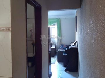 Casa · 104m² · 2 Quartos · 2 Vagas · Sobrado no Centro de Potirendaba.