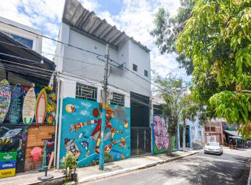 Comercial · 235m² · 7 Quartos · Galpão na Rua Medeiros de Albuquerque, N. 226 • 235 m²