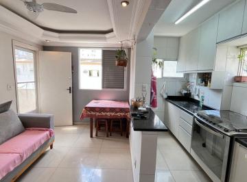 eoe7ols2otzmzdi2otmxnwmz_md · Apartamento semi-mobiliado à venda na Guilhermina, em Praia Grande SP.