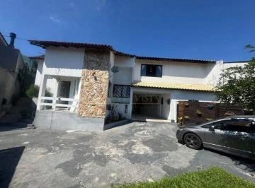b130e2a77c22d322a046267daba2bb744bc996ad · Casa com 3 quartos próximo à UFSC - Bairro Itacorubi, em Florianópolis.