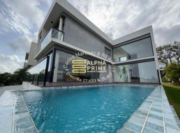Casa de 4 quartos, Camaçari · Casa a venda ou Locação em Alphaville Litoral Norte 1 com 4/4 e 3 suítes, espetacular!