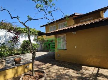 Sobrado para alugar no Alto da Lapa, com estilo único · Sobrado para alugar no Alto da Lapa, com estilo único