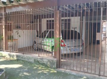 Casa térrea com 252m2 de terreno, com quintal amplo · Casa térrea com 252m2 de terreno, com quintal amplo