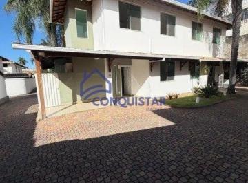 Casa · 150m² · 3 Quartos · 2 Vagas · Linda casa em condomínio no Bairro Santa Branca!