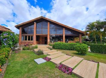 Casa de 7 quartos, Gravatá · Casa de condomínio com 07 quartos e espaço gourmet privativo à venda em Gravatá/PE!