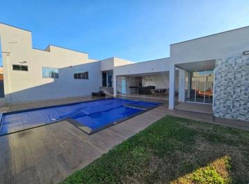 Casa de 3 quartos, Brasília · CASA TÉRREA NO COND. ESTÂNCIA QUINTAS DA ALVORADA| MODERNA EM LOTE RARO DE 690 m² LAZER C/ PISCINA