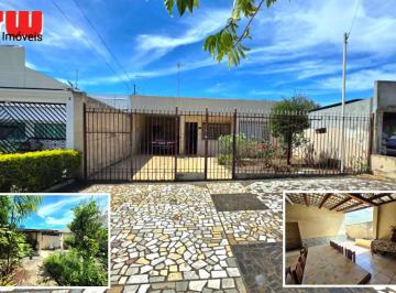 Casa de 4 quartos, Taguatinga · Excelente Casa QSC 2 4 quartos Excelente localização Taguatinga DF