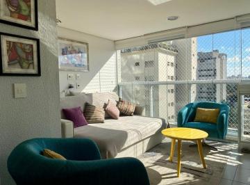 Apartamento de 2 quartos, São Paulo · Campo Belo- Apartammento 2 dormitorios sendo 1 suite e varanda gouret enorme