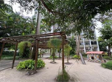 Apartamento · 210m² · 4 Quartos · 5 Vagas · Viva plenamente a natureza nesse apê com 210m², em Casa Forte, Recife/PE