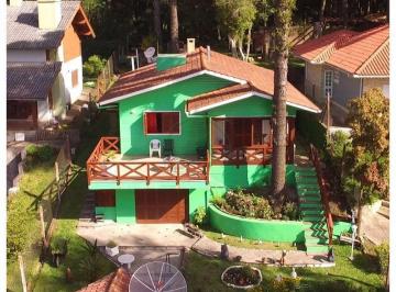 Casa · 215m² · 5 Vagas · Casa à venda com 3 dormitórios, suíte, salão de festas e pátio amplo – Vila Boeira, Canela