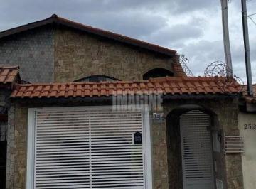 Casa · 230m² · 3 Quartos · 5 Vagas · Casa em Vila Franci, São Paulo/SP de 230m² 3 quartos à venda por R$ 740.000,00