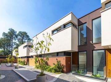 Casa · 390m² · 4 Quartos · 4 Vagas · Casa em Jardim Cordeiro, São Paulo/SP de 390m² 4 quartos à venda por R$ 4.500.000,00