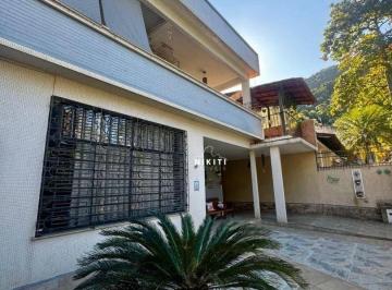 Casa · 238m² · 5 Quartos · 3 Vagas · Casa em São Francisco, Niterói/RJ de 238m² 5 quartos à venda por R$ 1.500.000,00