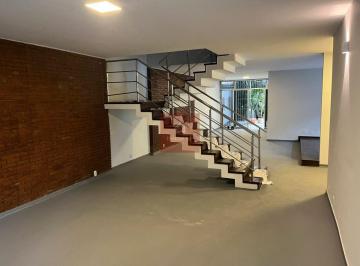 Casa · 289m² · 6 Quartos · 4 Vagas · Moema, Sobrado com 6 salas, 4 banheiros, 4 vagas , perto do metrô