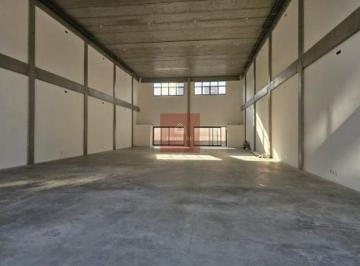 Comercial · 383m² · 4 Vagas · Campo Belo, Loja nova, 383 mts, vão livre, com mezanino, 2 banheiros e 4 vagas
