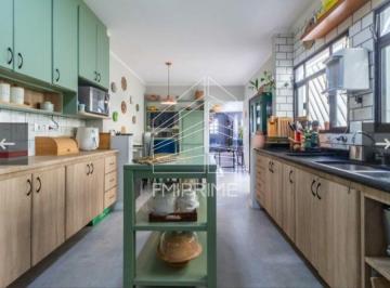 Casa · 140m² · 3 Quartos · 1 Vaga · Sobrado reformado - Analisa permuta. Com 3 dormitórios , vaga de garagem - Vila Romana.