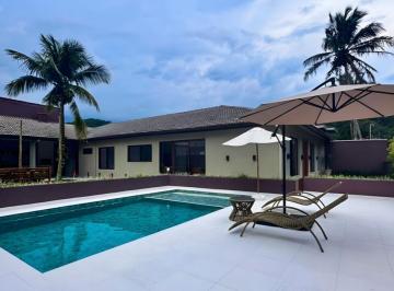 Casa · 300m² · 4 Quartos · 4 Vagas · Casa térrea à venda no Condomínio Albamar em Guarujá.