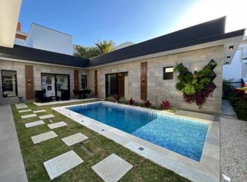 86601aa8b9ec209506d2368ced70c5a20455fac5 · Casa de alto padrão com 4 suítes, 400 m² e valor de R$ 4.940.000