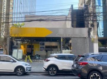 Comercial · 561m² · Loja na Rua Bandeira Paulista, N. 676 • 561 m²