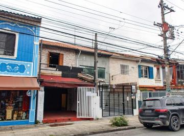 Comercial · 104m² · 7 Quartos · Casa comercial na Rua Mourato Coelho, 993 • 104 m²