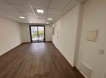 Comercial · 105m² · 1 Quarto · 3 Vagas · Sala comercial na Rua M.M.D.C., N. 450 - Conjunto 513 • 105 m²