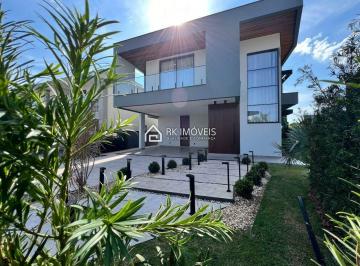 Casa · 404m² · 4 Quartos · 2 Vagas · Belíssima Casa Alto Padrão em Condomínio Fechado 
