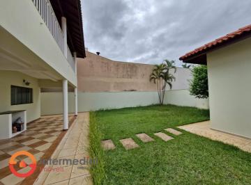 Casa · 230m² · 3 Quartos · Casa para locação com 3 dormitórios sendo 3 suítes - Condominio Portal Pássaros 